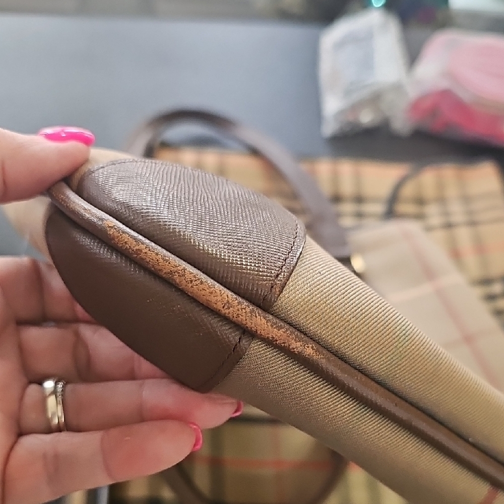 Burberrys vintages Tan and Brown Bag - Picture 13 of 14